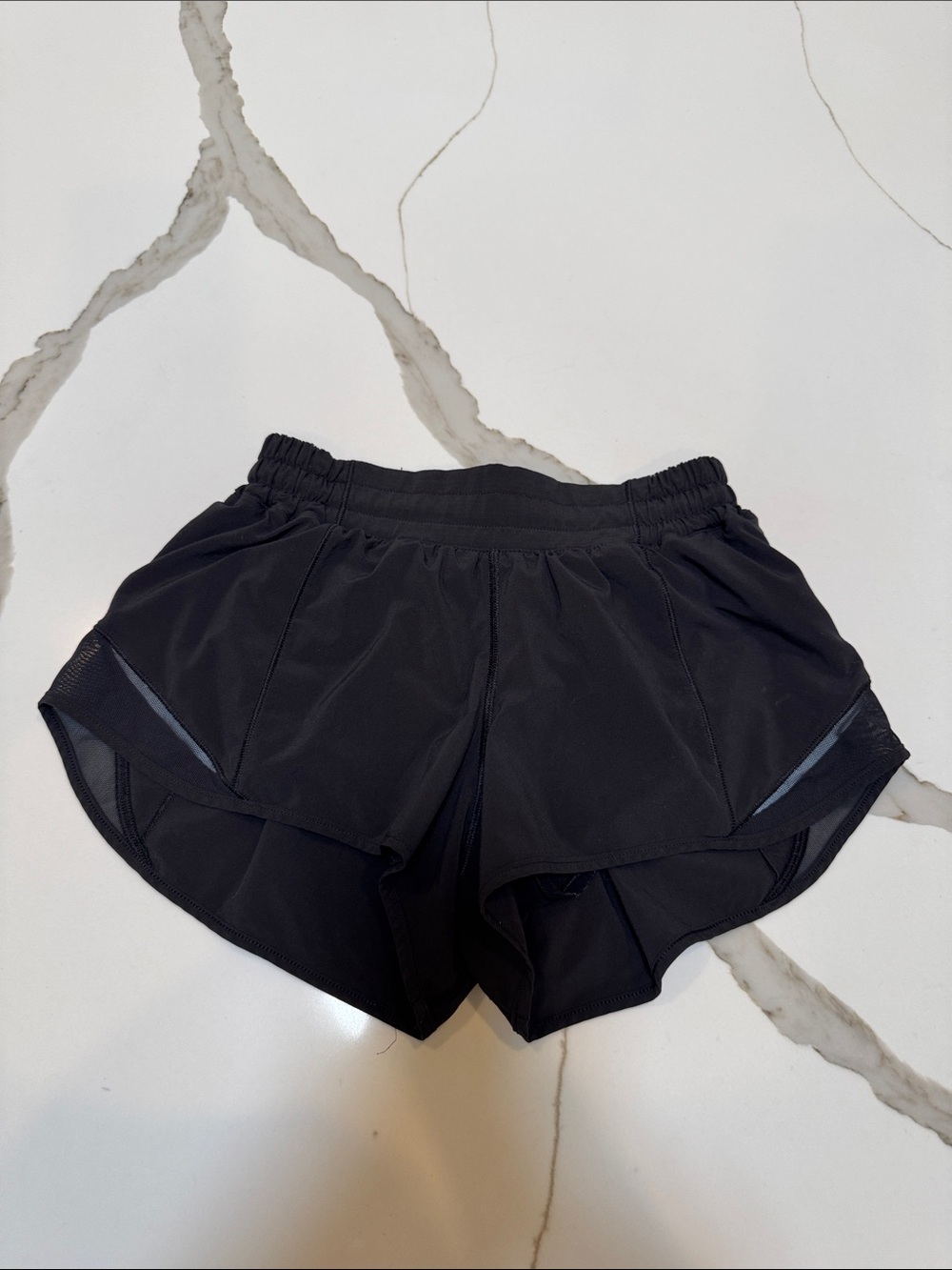 Lululemon 🍋🍋Women's Black Athletic Hottie Hot Shorts size 4 black